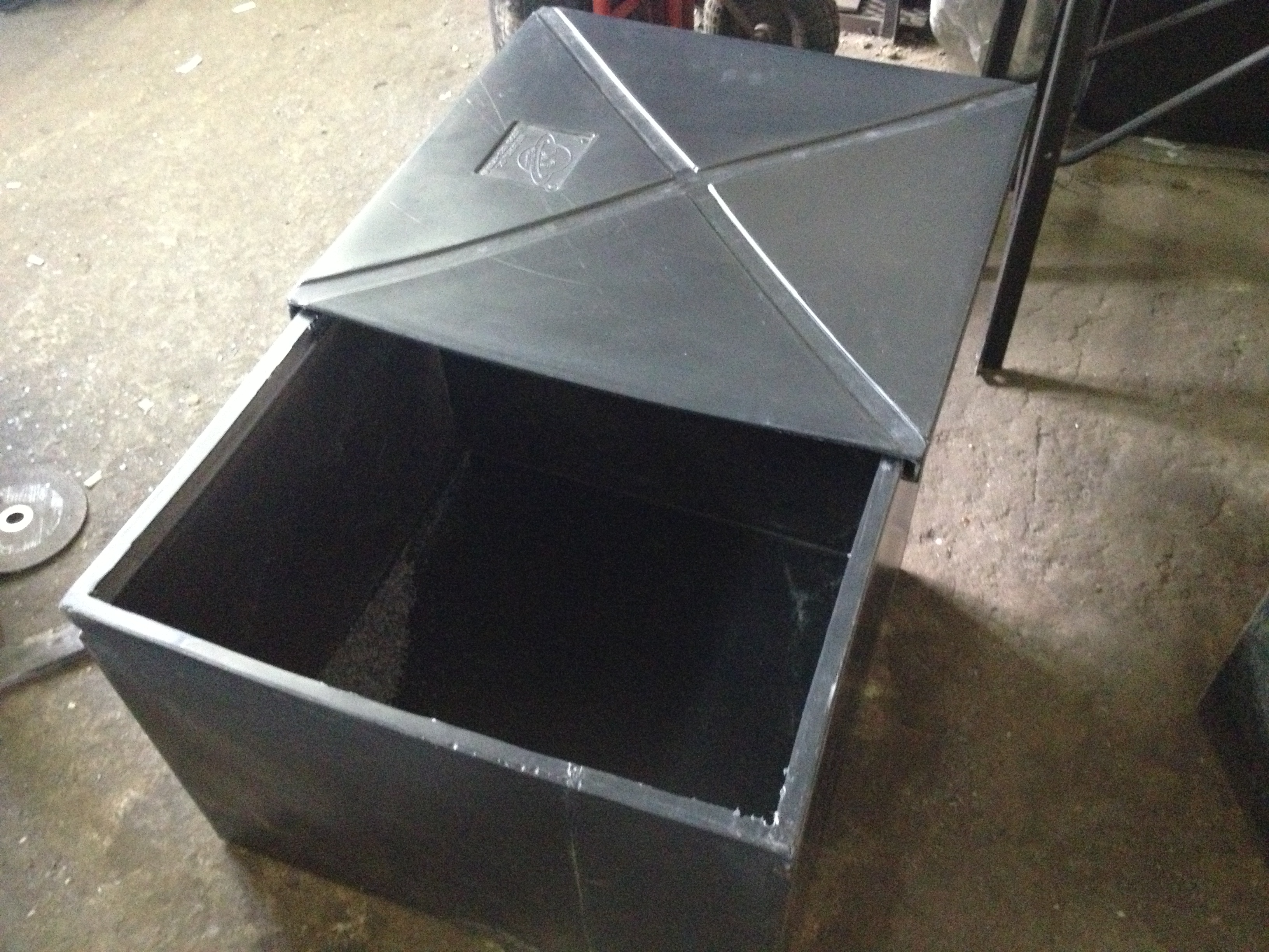 Injector Pump Containment open